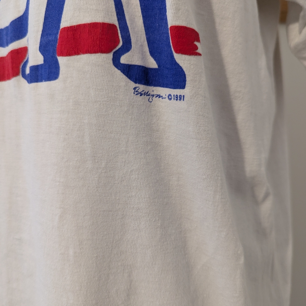 USA Graphic T-Shirt in White and Blue - Picture 2 of 9
